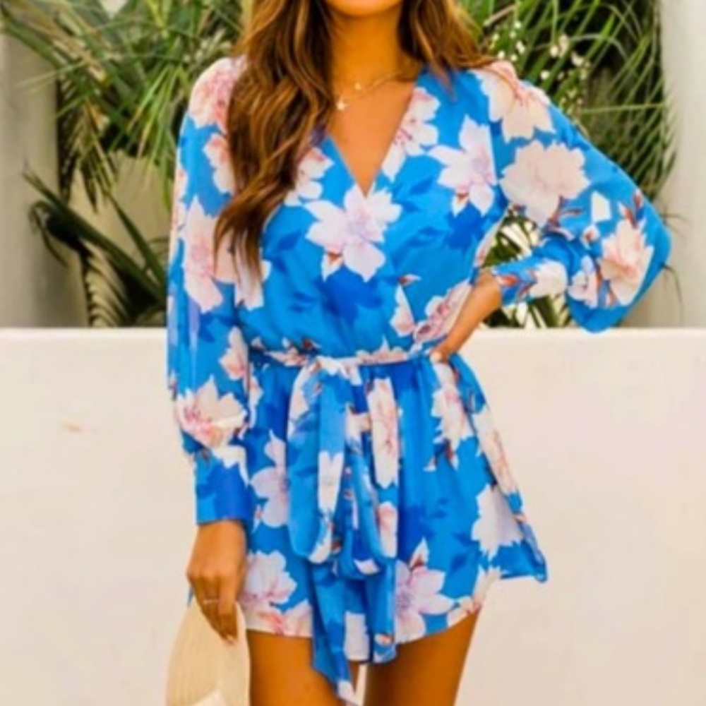 Pink Lily Sunset Darling blue floral romper